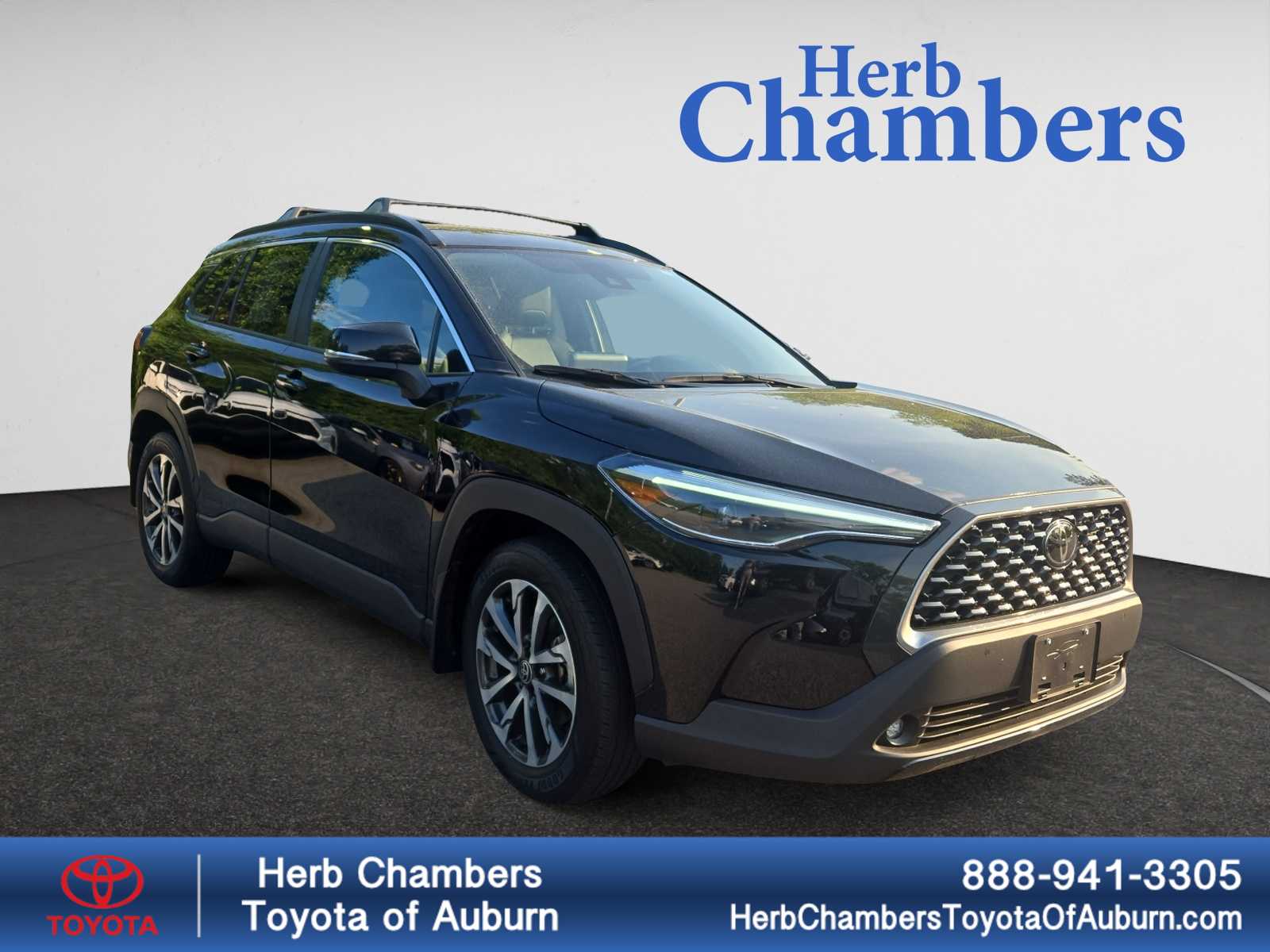 used 2022 Toyota Corolla Cross car, priced at $32,998