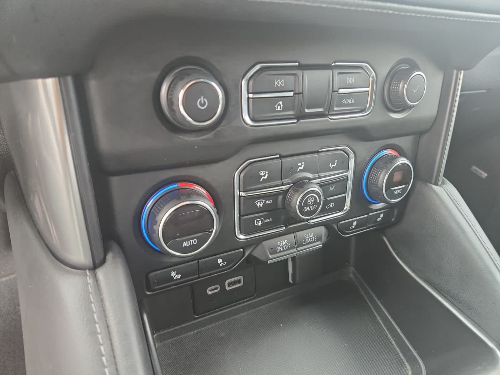 used 2021 Chevrolet Tahoe car, priced at $59,998