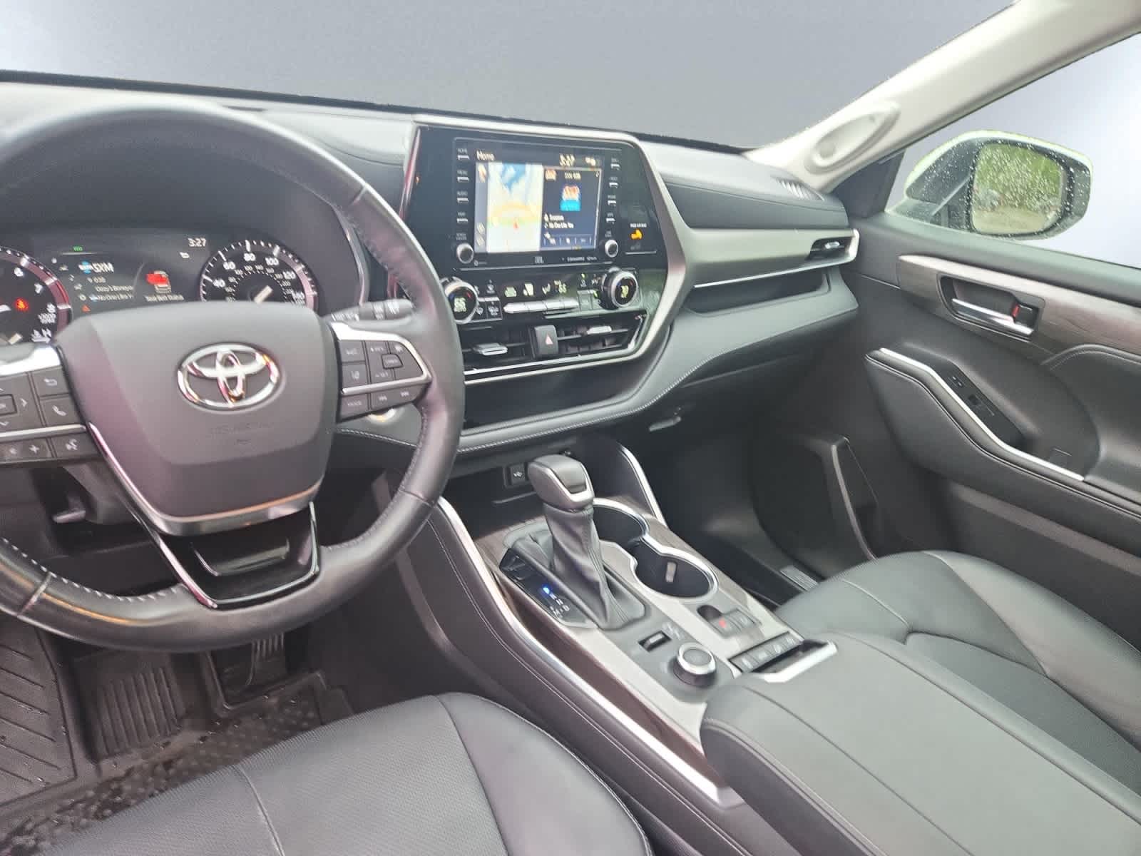 used 2021 Toyota Highlander car, priced at $38,998