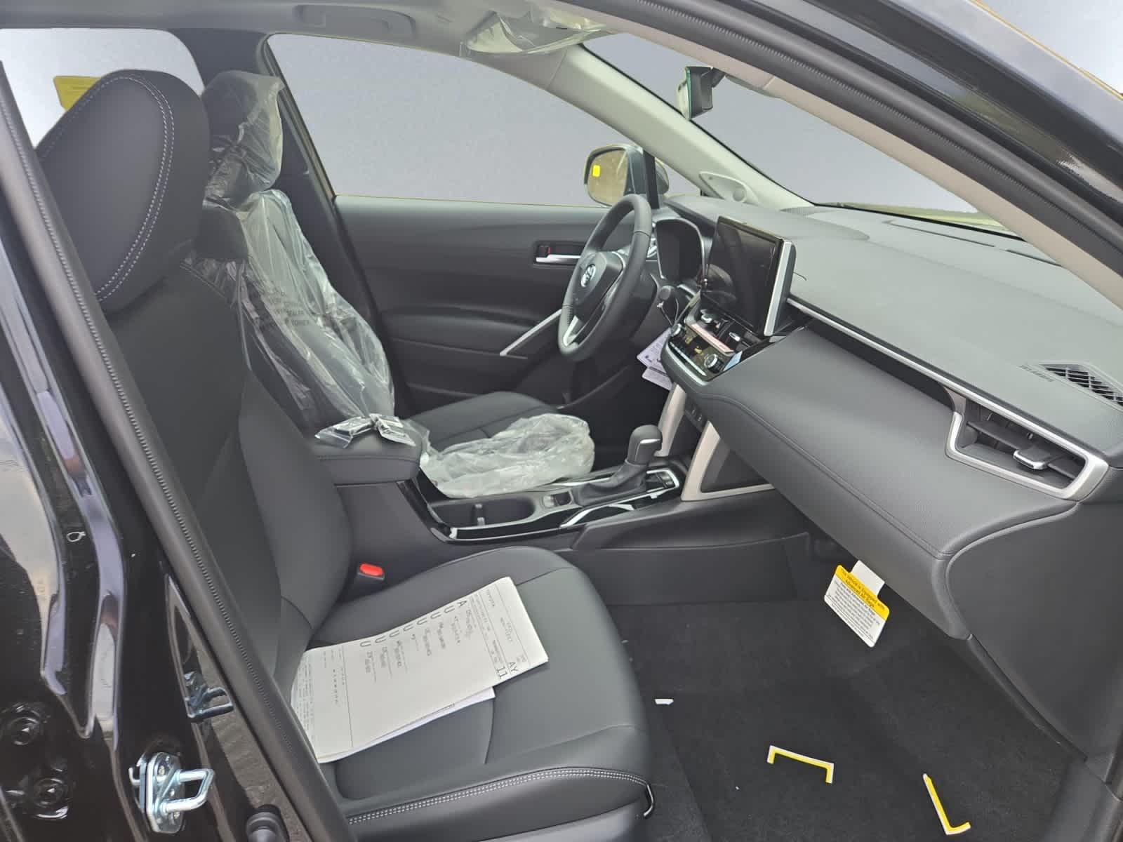 new 2025 Toyota Corolla Cross car, priced at $34,619
