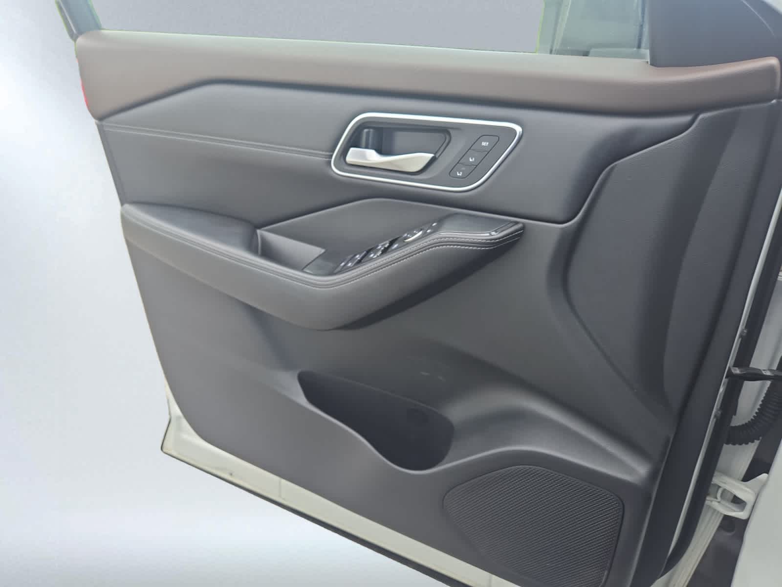 used 2021 Nissan Rogue car, priced at $33,998