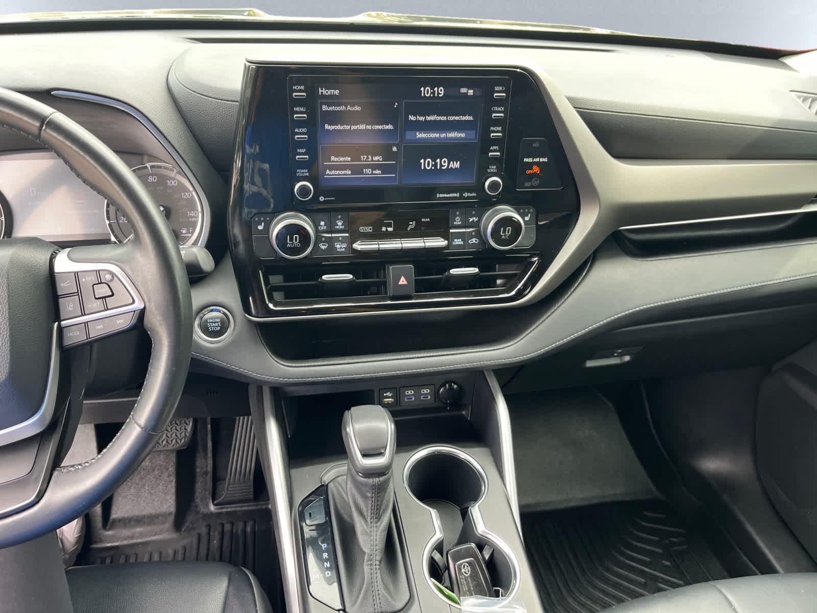 used 2022 Toyota Highlander car, priced at $33,998