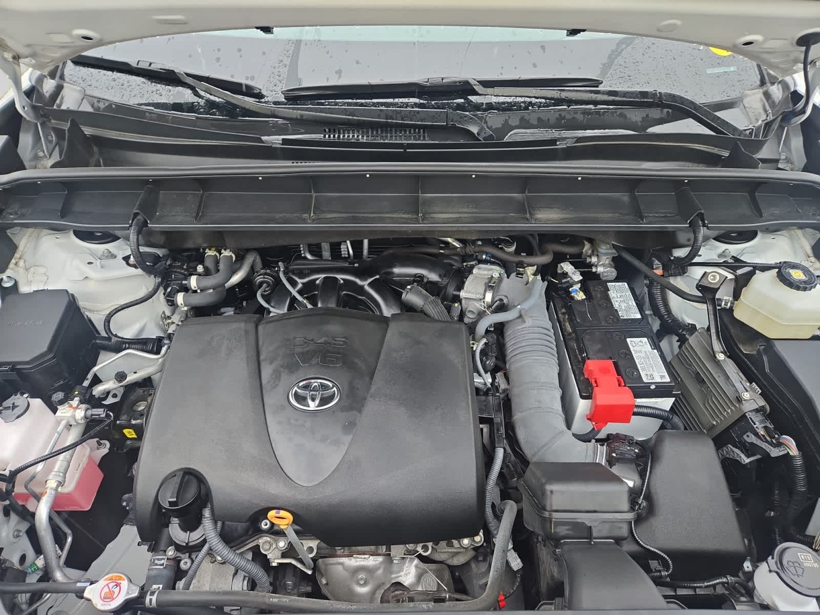 used 2022 Toyota Highlander car, priced at $46,998