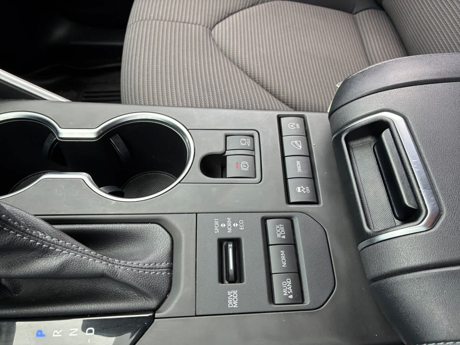 used 2022 Toyota Highlander car, priced at $36,998