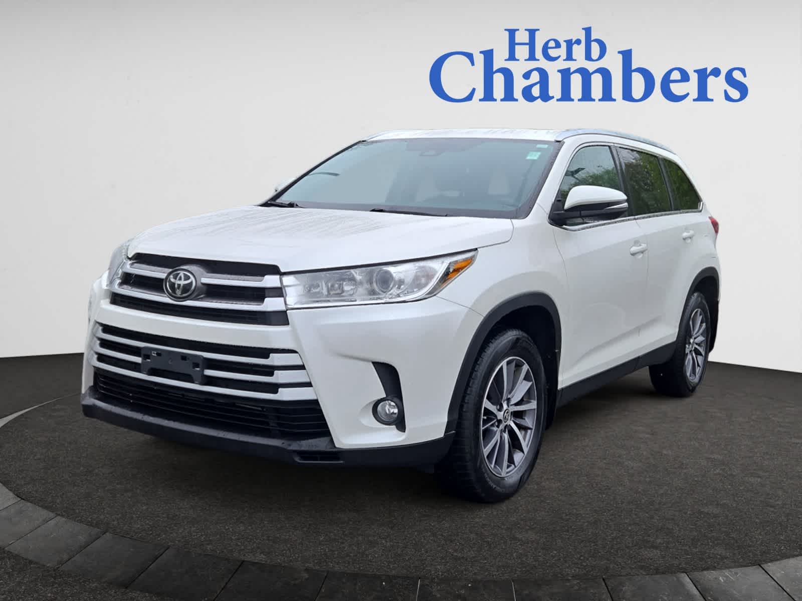 used 2019 Toyota Highlander car, priced at $29,998