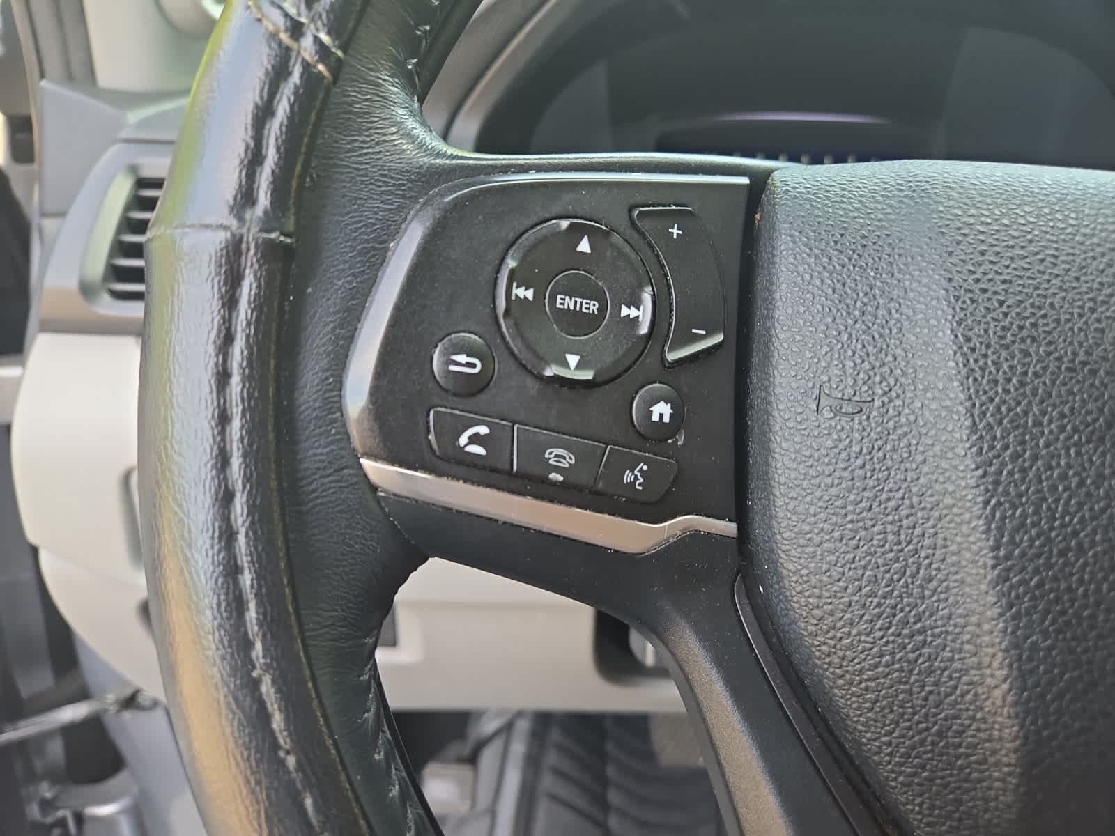 used 2020 Honda Pilot car, priced at $29,998