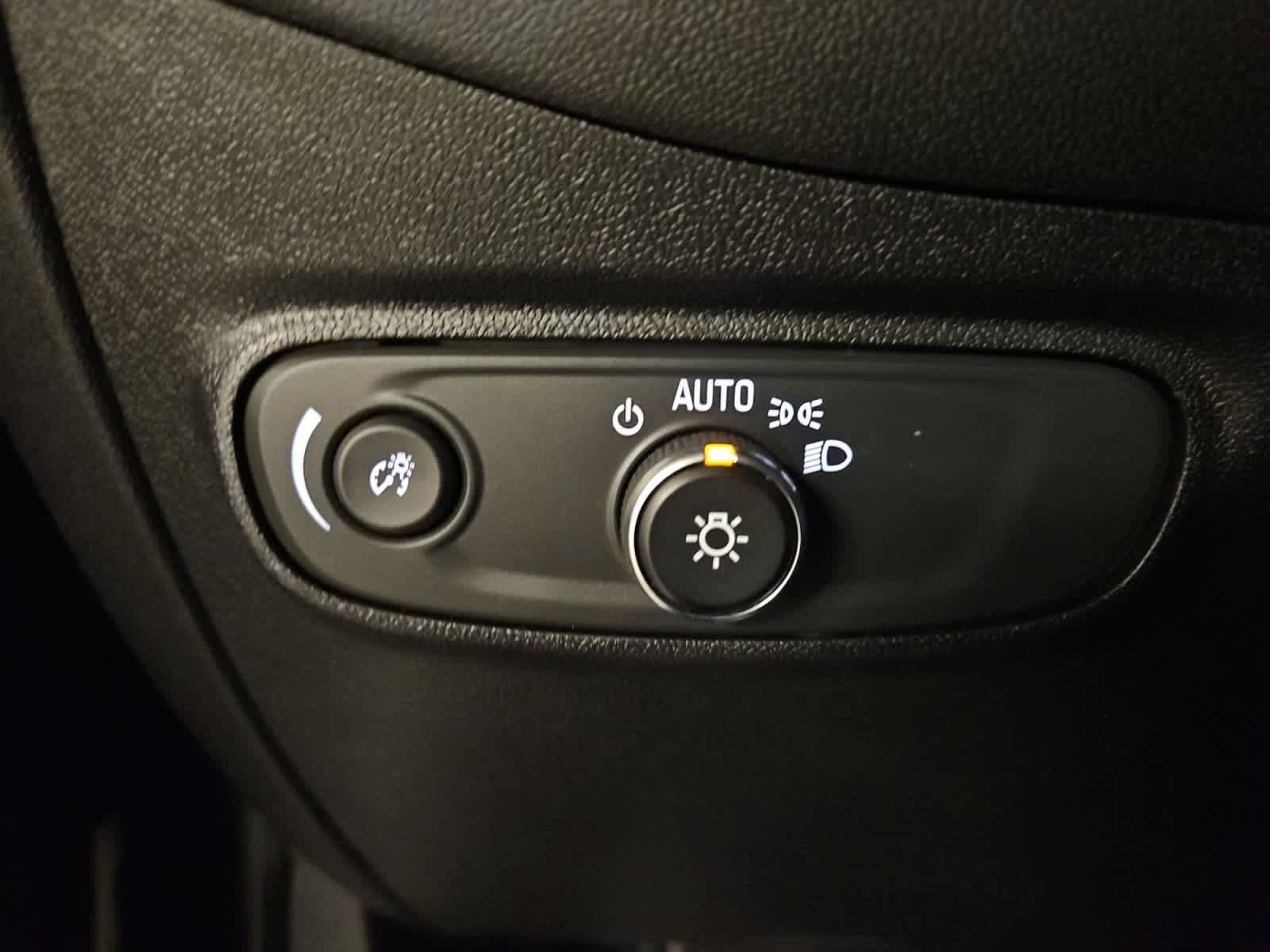 used 2018 Chevrolet Equinox car, priced at $14,798