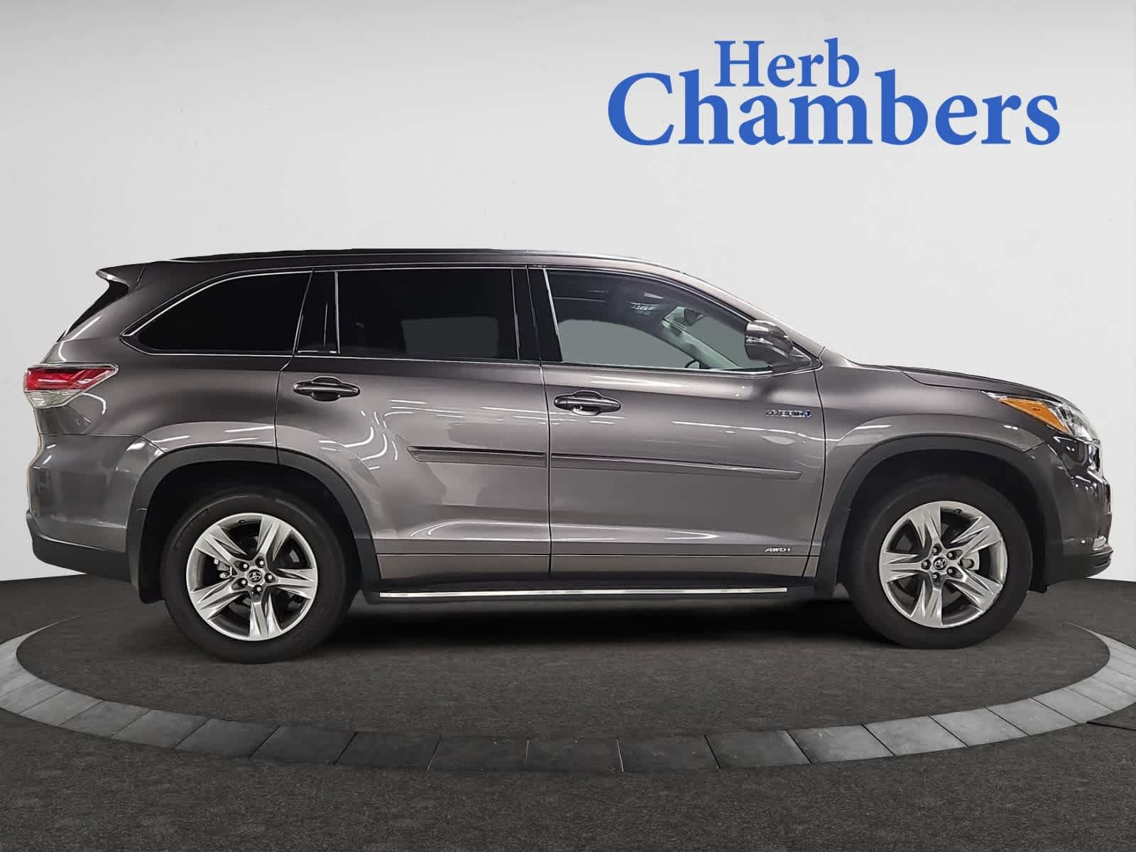 used 2016 Toyota Highlander Hybrid car, priced at $28,998