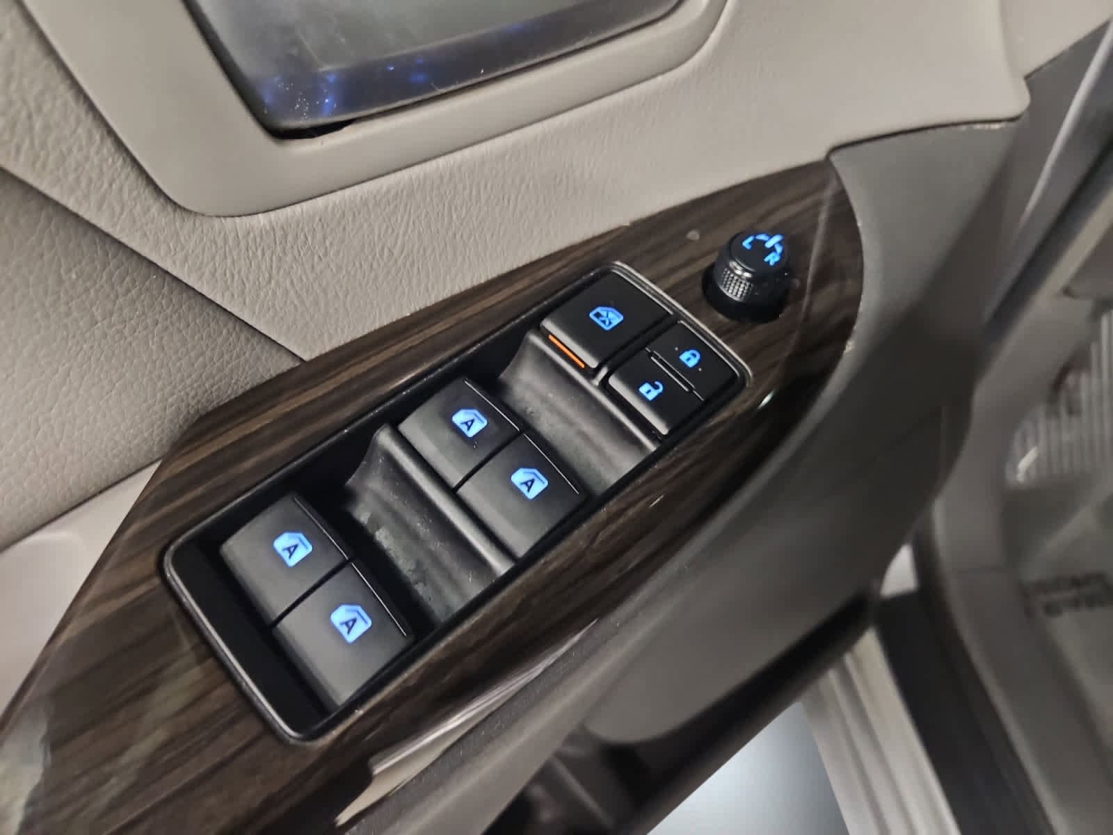 used 2017 Toyota Sienna car, priced at $26,998