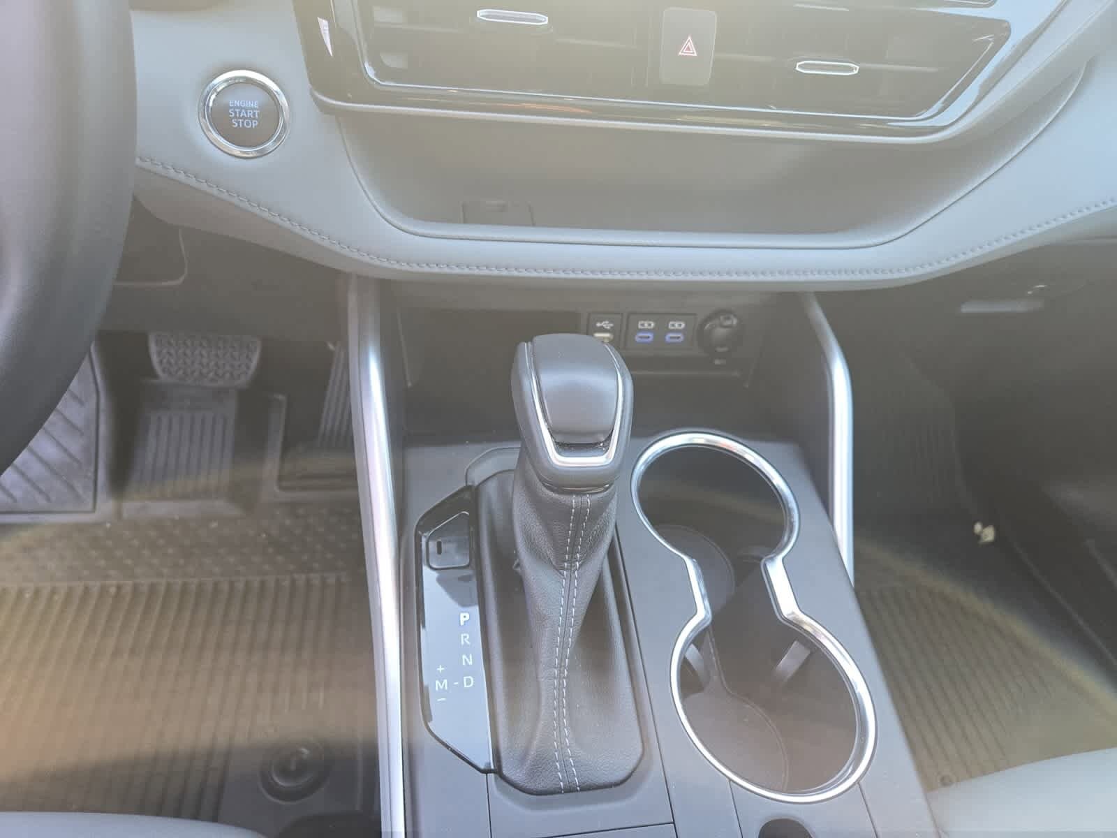 used 2022 Toyota Highlander car, priced at $36,998
