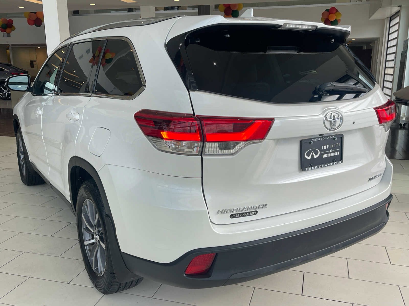 used 2019 Toyota Highlander car, priced at $29,998