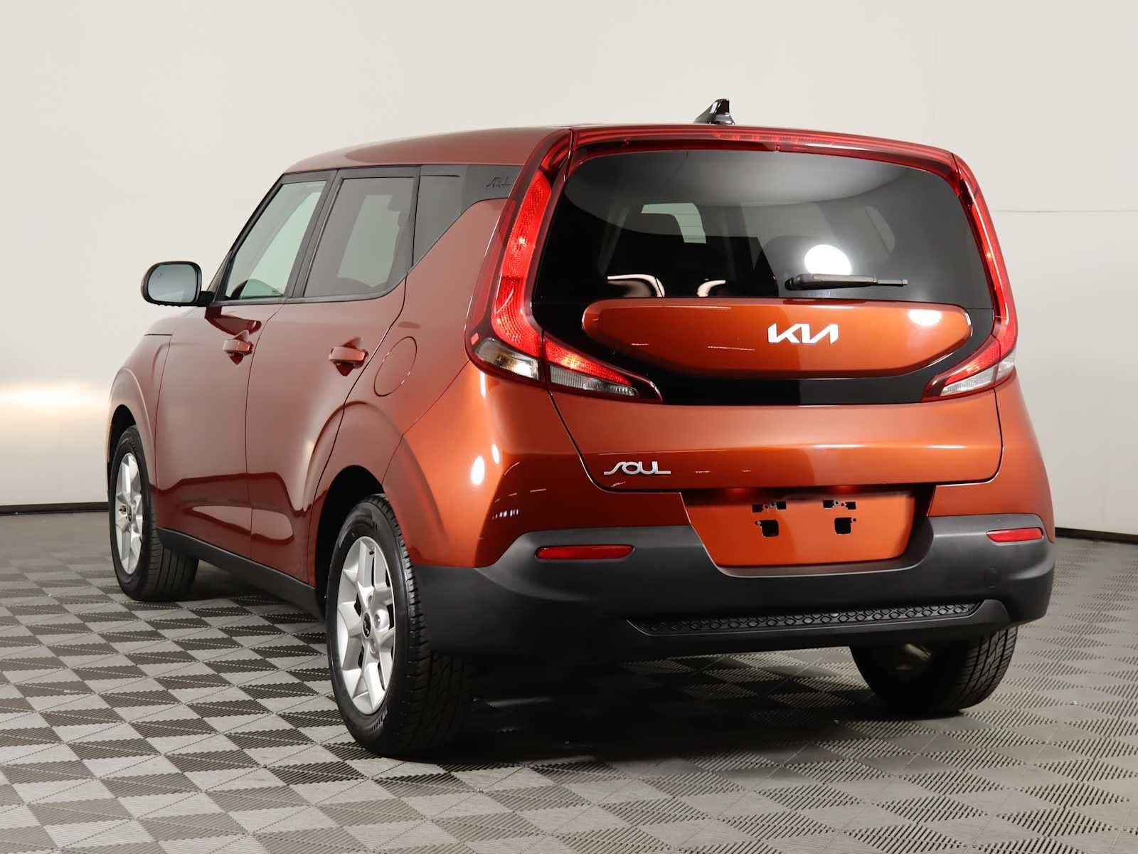 used 2022 Kia Soul car, priced at $17,998