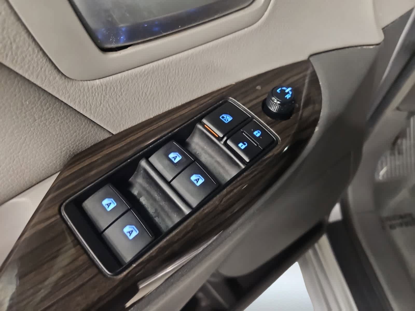 used 2017 Toyota Sienna car, priced at $26,998