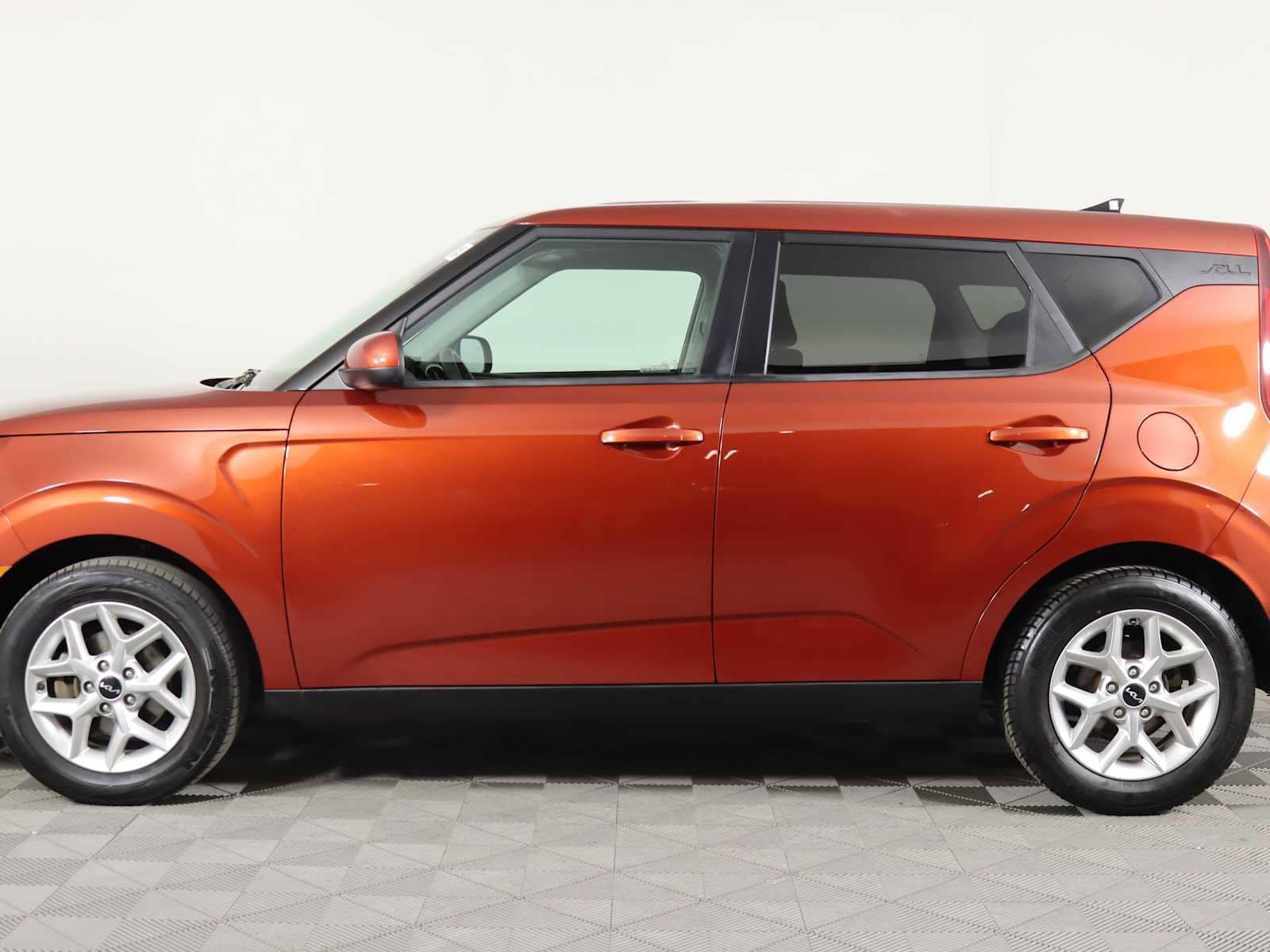 used 2022 Kia Soul car, priced at $17,998