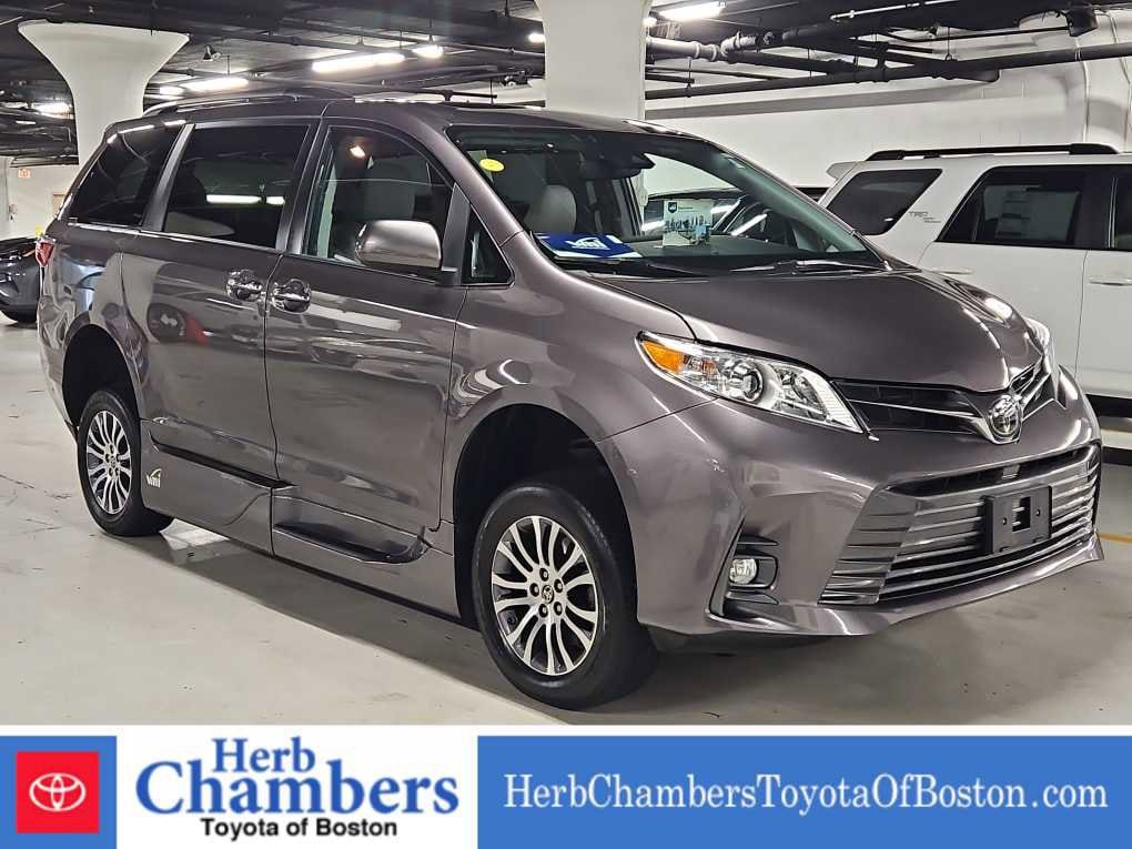 used 2020 Toyota Sienna car, priced at $62,998