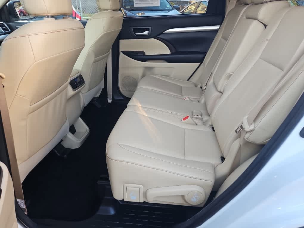 used 2018 Toyota Highlander car, priced at $24,998