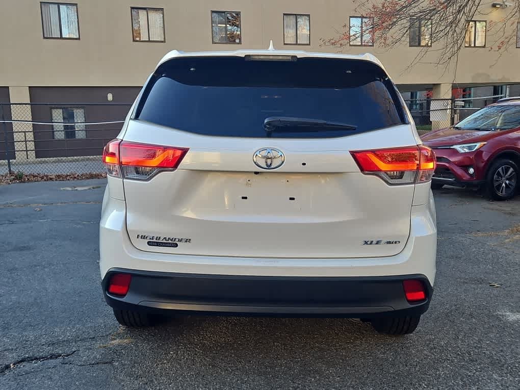 used 2018 Toyota Highlander car, priced at $24,998