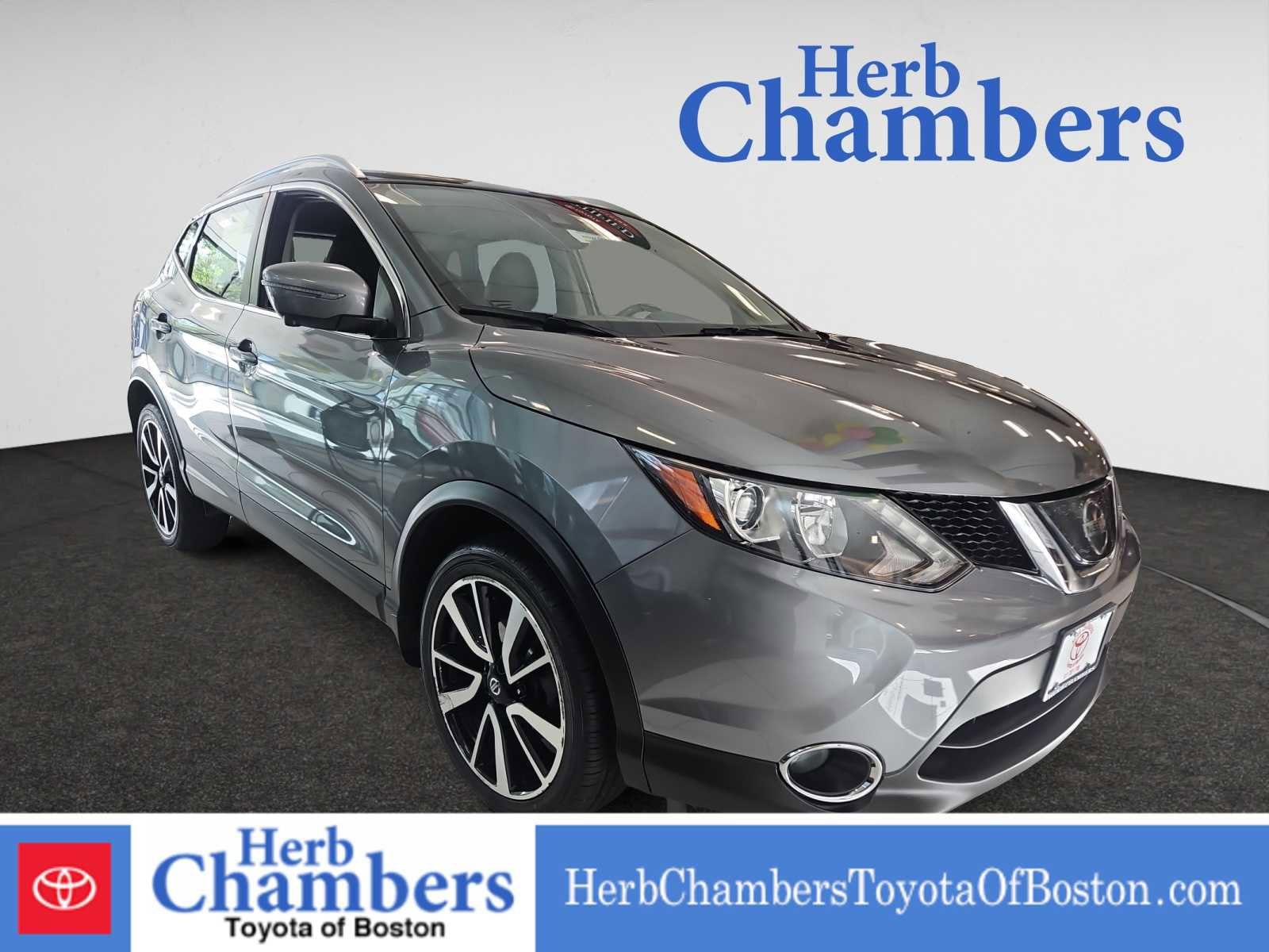 used 2019 Nissan Rogue Sport car, priced at $19,998