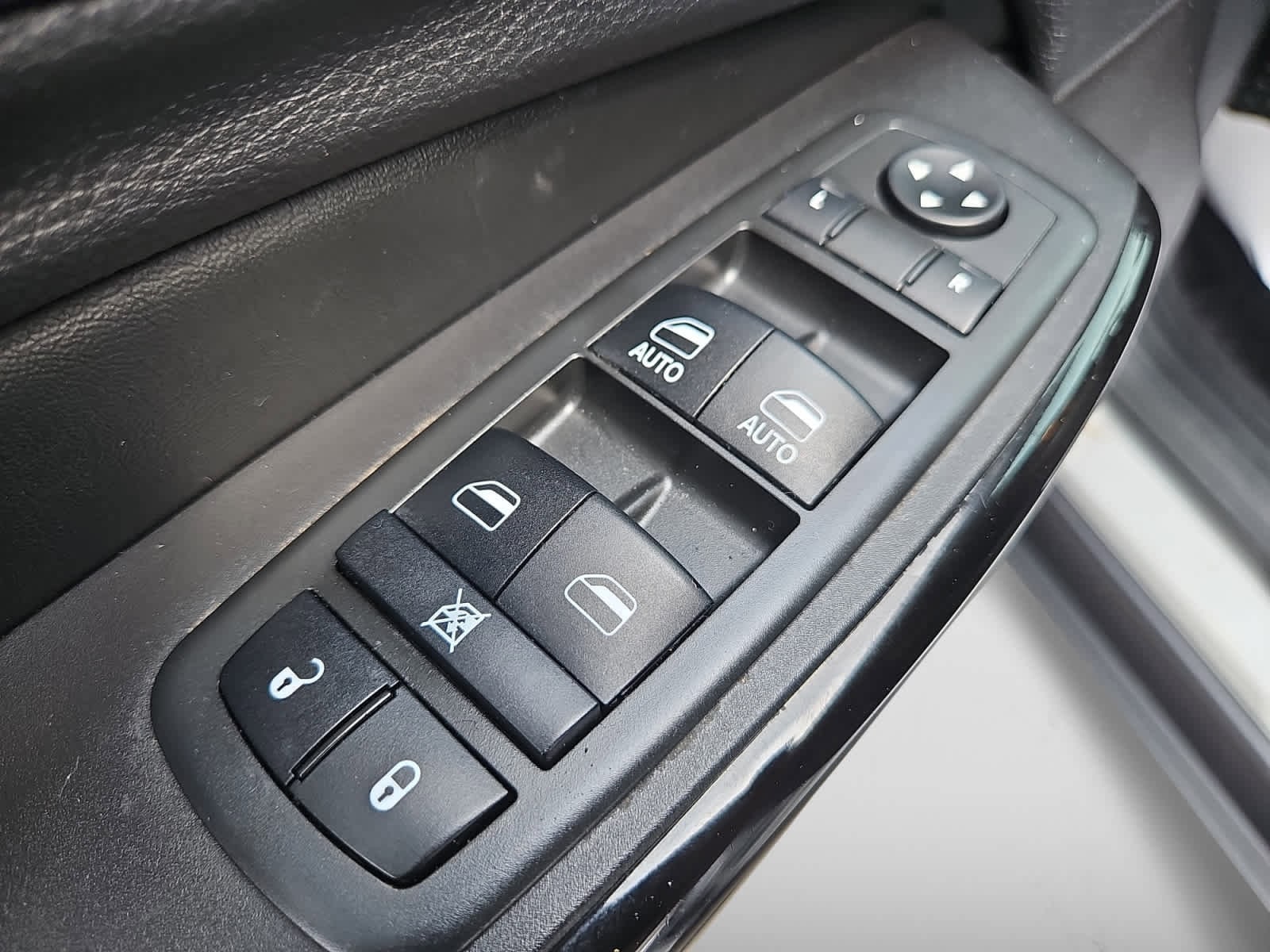 used 2019 Jeep Cherokee car, priced at $14,998