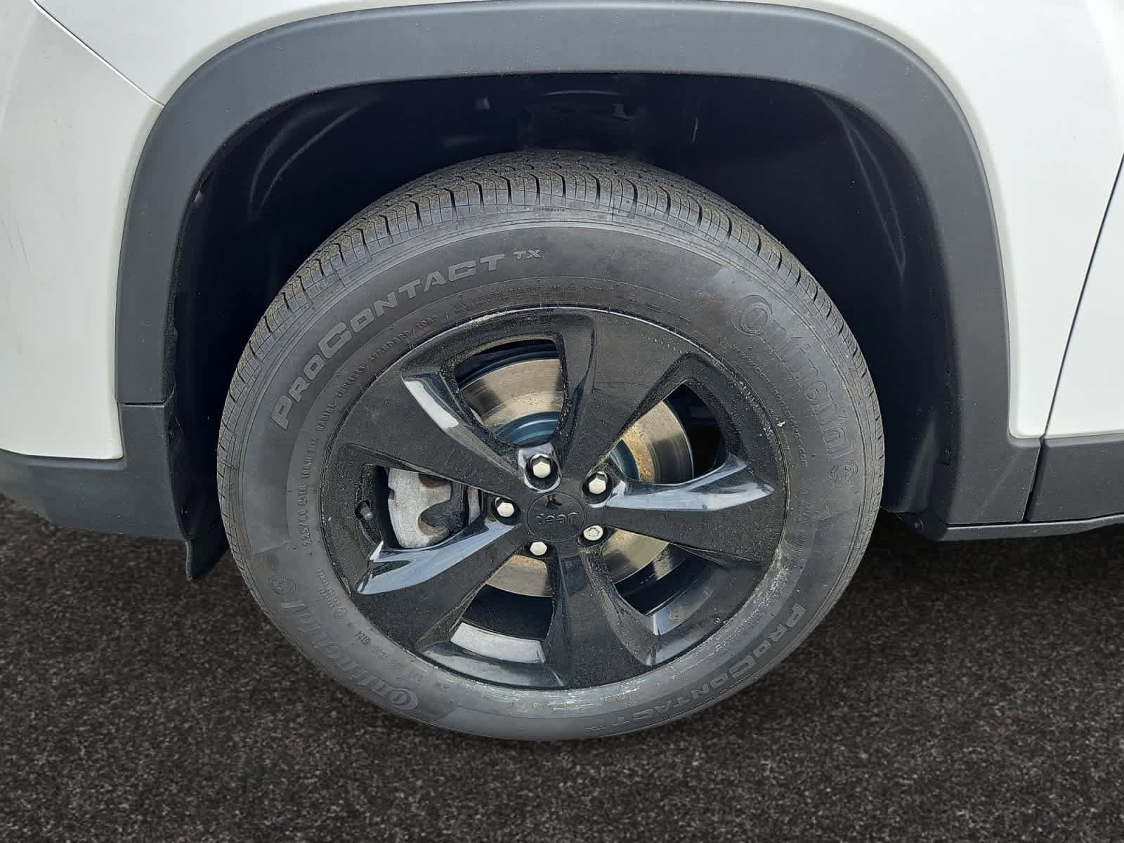 used 2019 Jeep Cherokee car, priced at $14,998