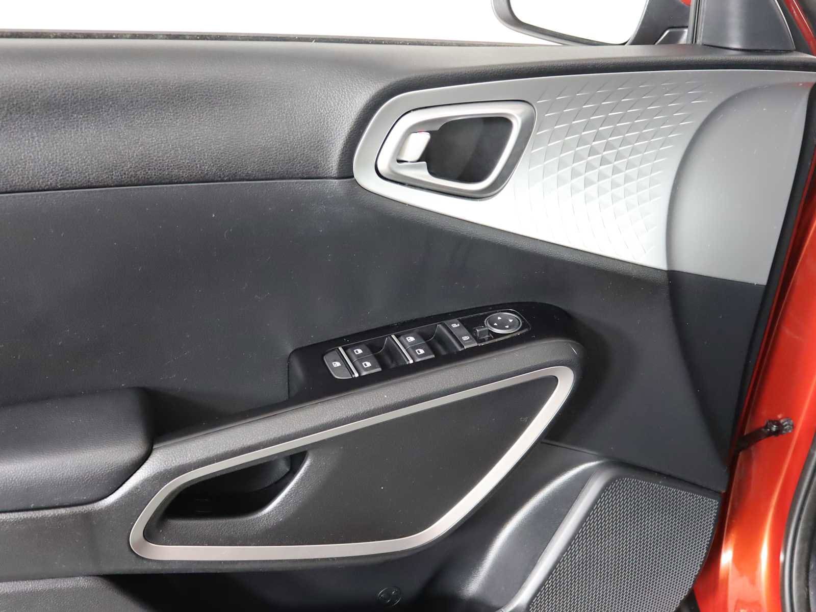 used 2022 Kia Soul car, priced at $17,998