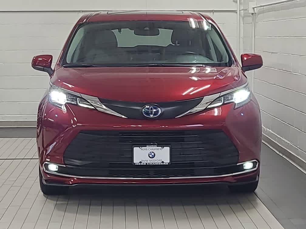 used 2022 Toyota Sienna car, priced at $46,998