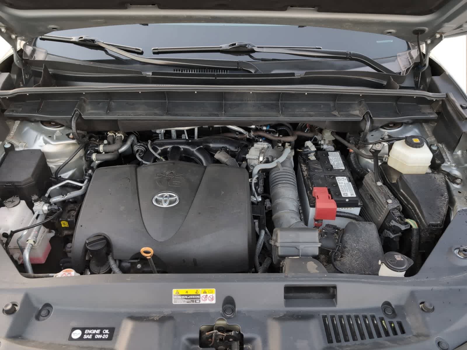 used 2022 Toyota Highlander car, priced at $37,998