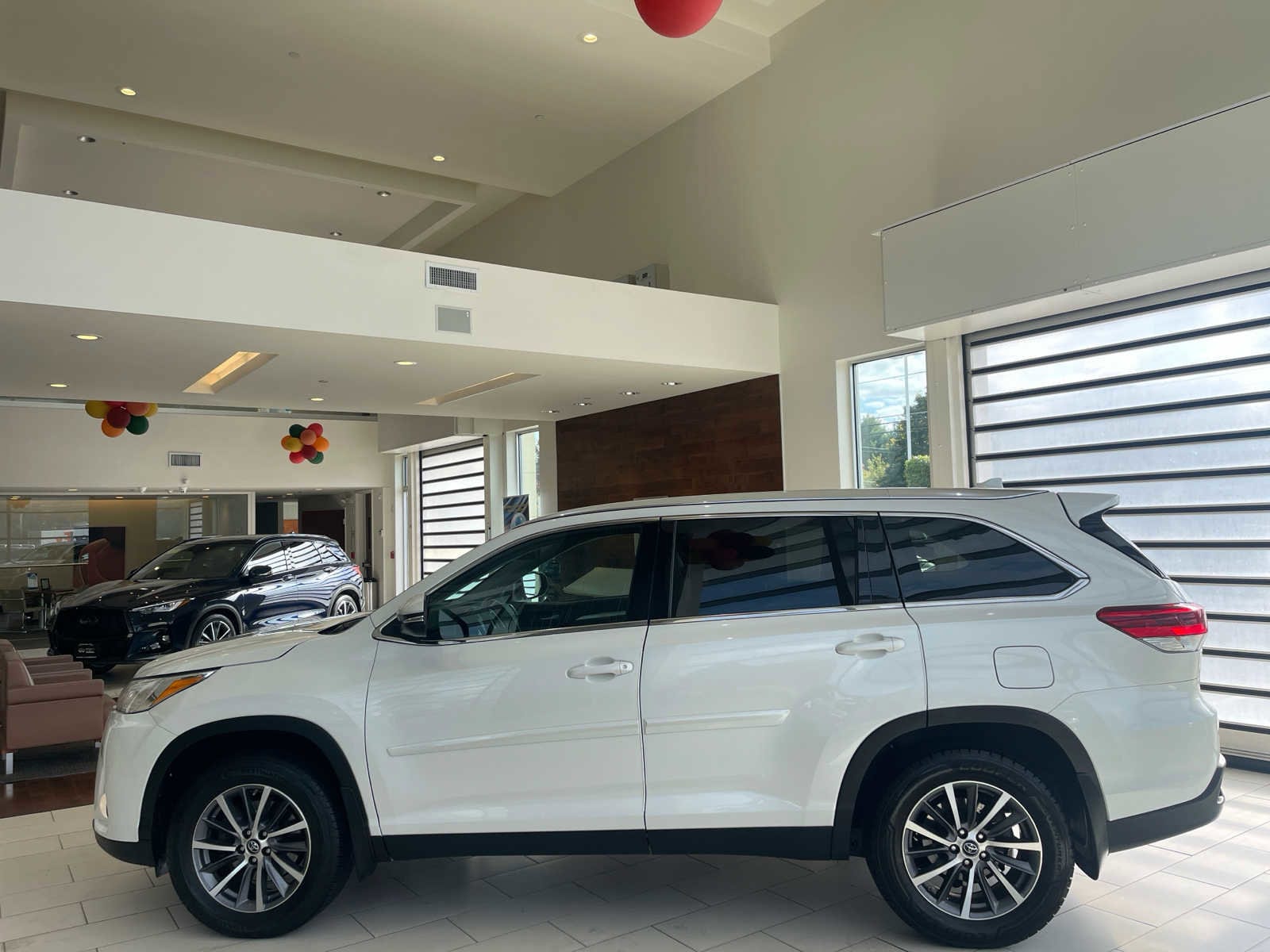 used 2019 Toyota Highlander car, priced at $29,998