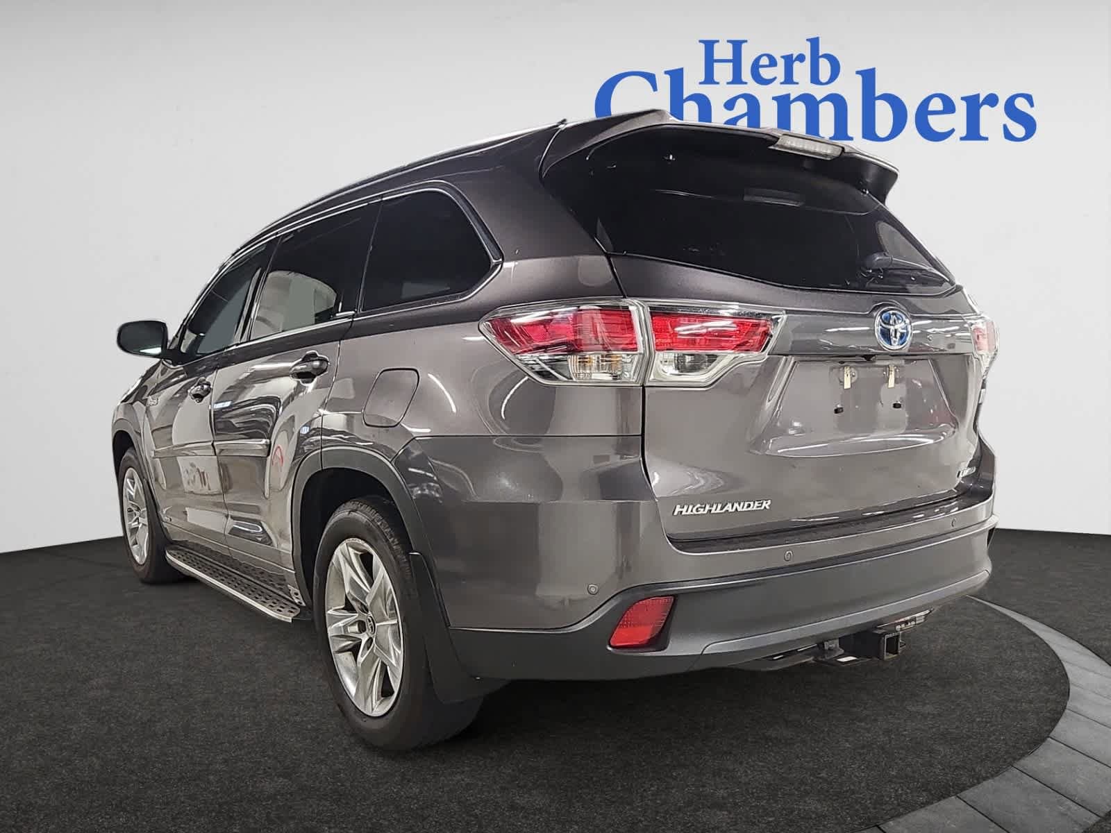 used 2016 Toyota Highlander Hybrid car, priced at $28,998