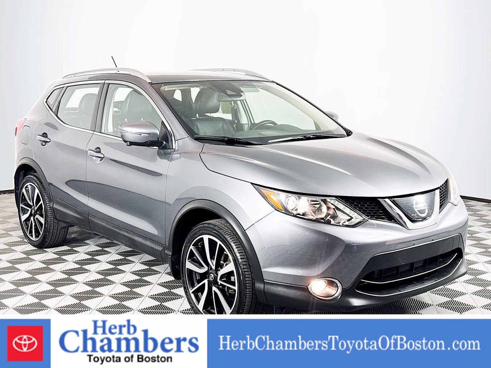 used 2019 Nissan Rogue Sport car, priced at $18,998