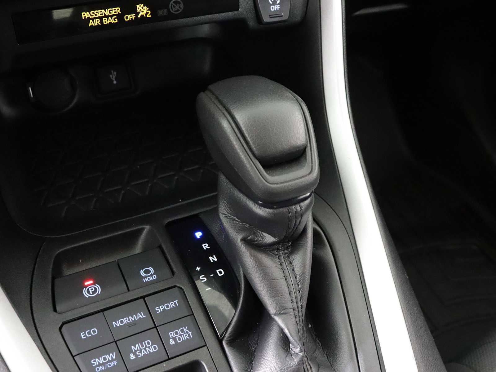 used 2021 Toyota RAV4 car, priced at $26,998