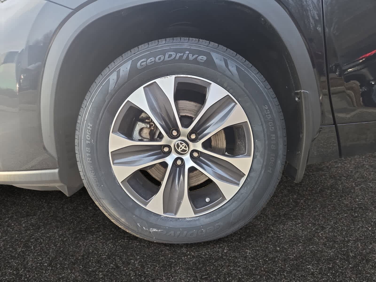 used 2022 Toyota Highlander car, priced at $36,998