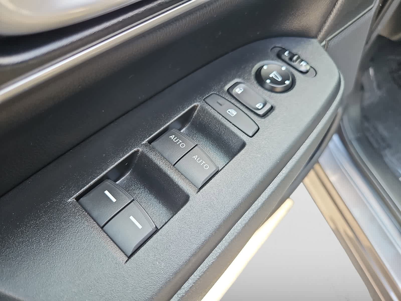 used 2021 Honda CR-V car, priced at $26,998