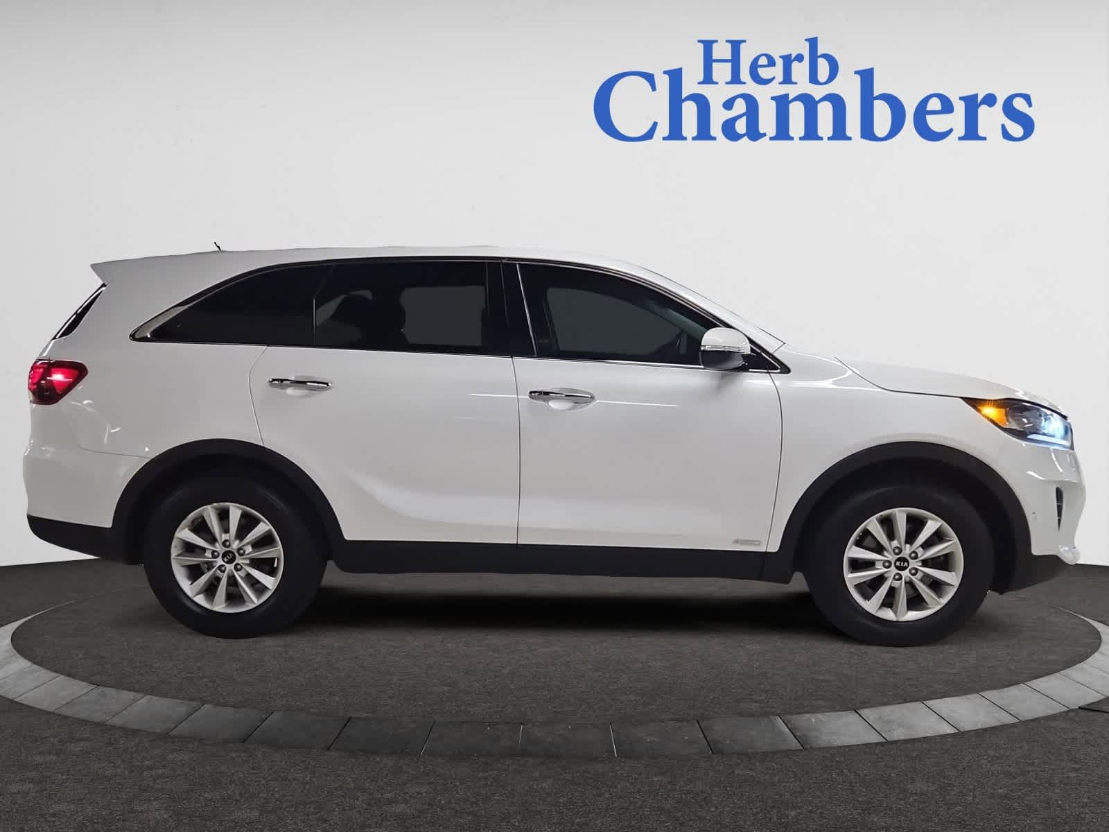 used 2019 Kia Sorento car, priced at $13,998