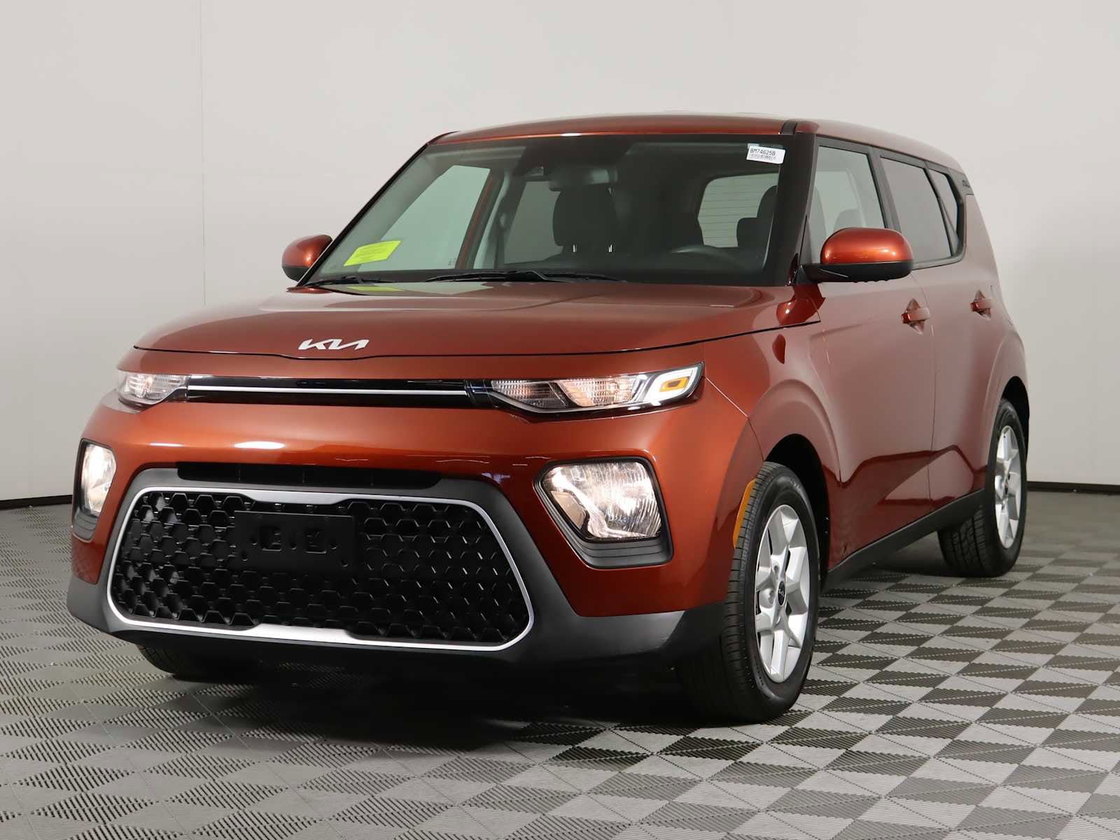 used 2022 Kia Soul car, priced at $17,998
