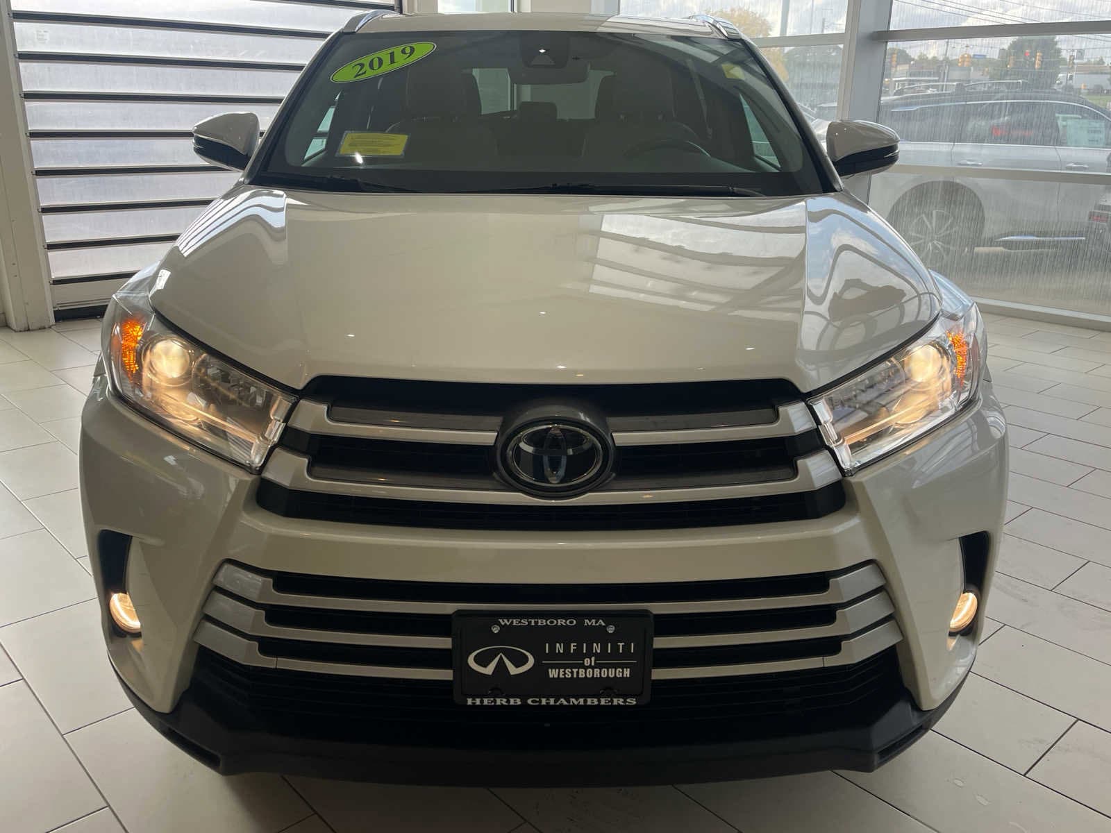 used 2019 Toyota Highlander car, priced at $29,998