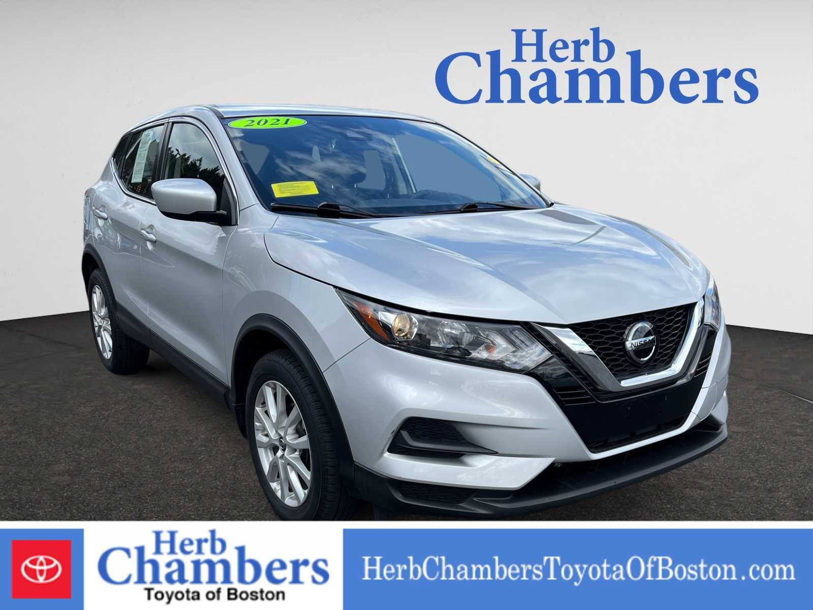 used 2021 Nissan Rogue Sport car, priced at $21,998