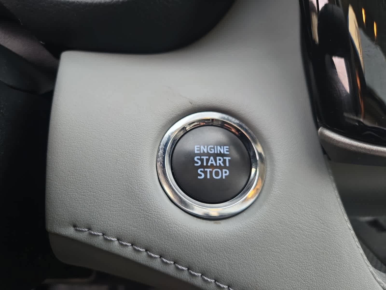 used 2022 Toyota Highlander car, priced at $36,998