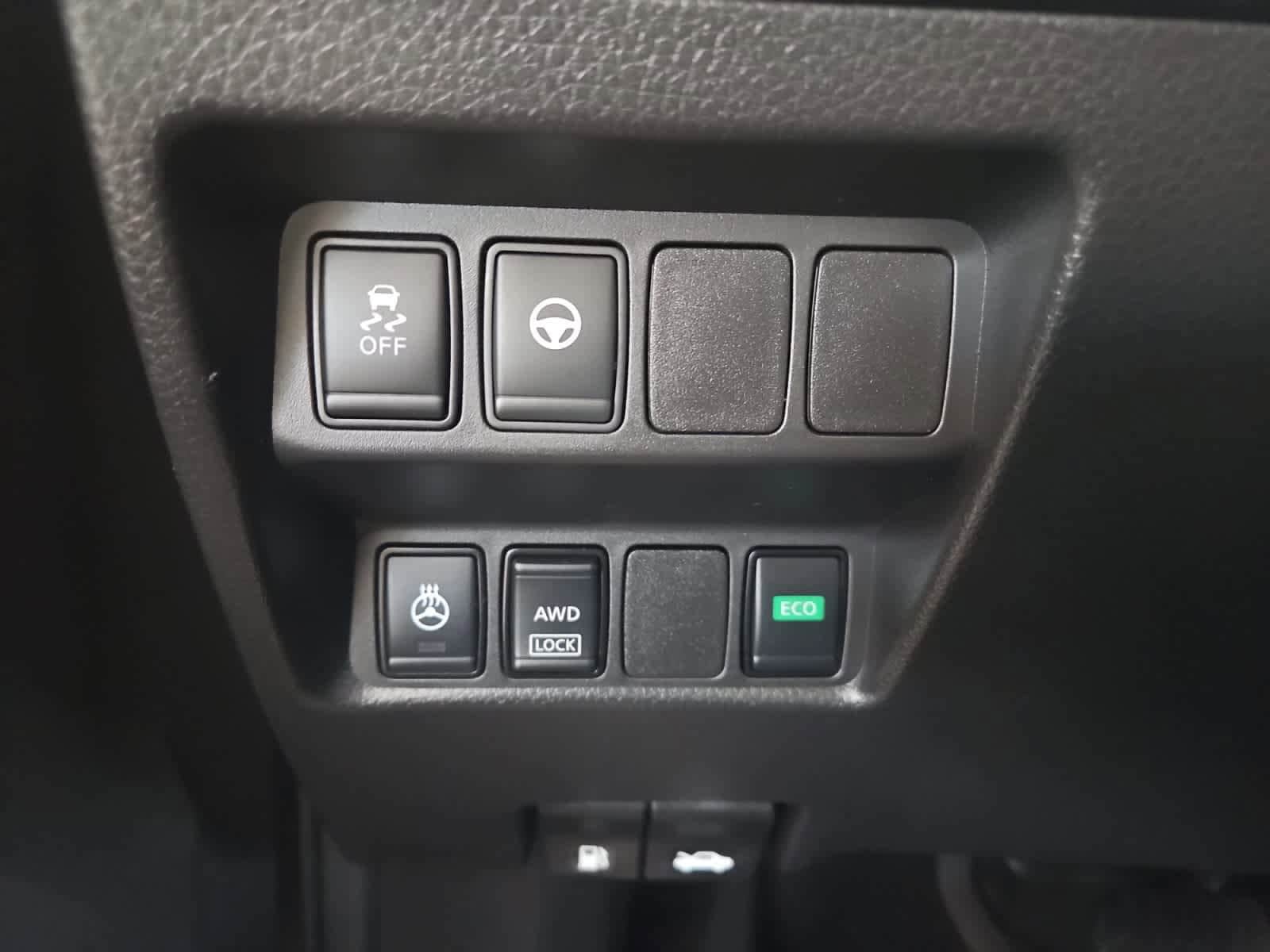 used 2019 Nissan Rogue Sport car, priced at $19,998
