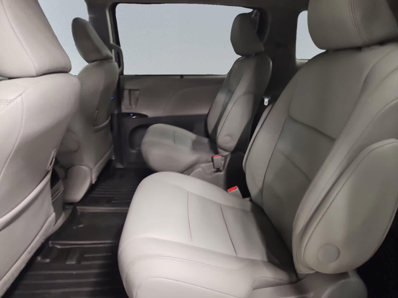 used 2017 Toyota Sienna car, priced at $26,998