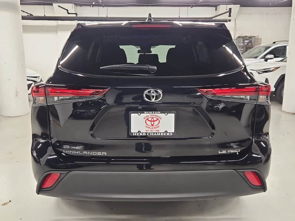 new 2024 Toyota Highlander car, priced at $43,873