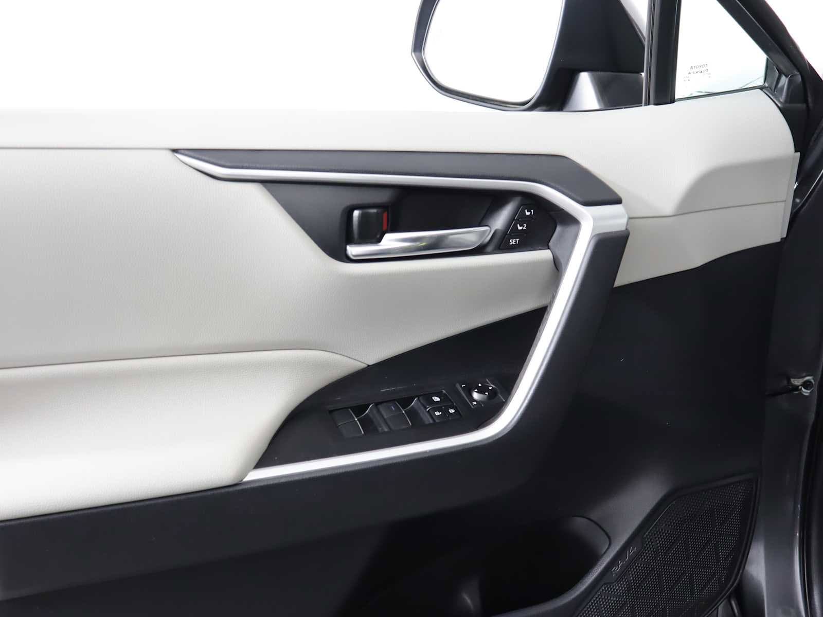 used 2019 Toyota RAV4 car, priced at $24,998