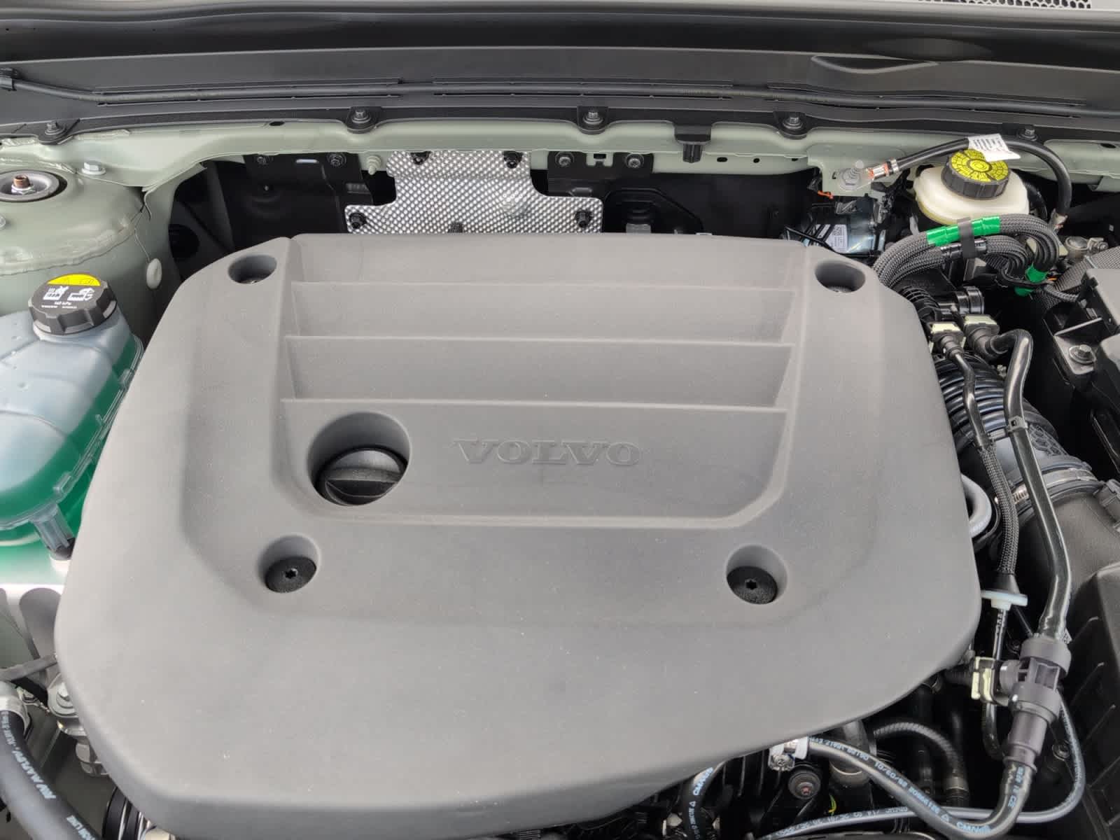 new 2025 Volvo XC40 car, priced at $49,810