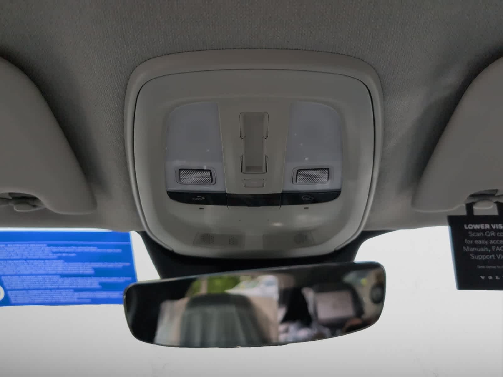 new 2025 Volvo XC40 car, priced at $49,585