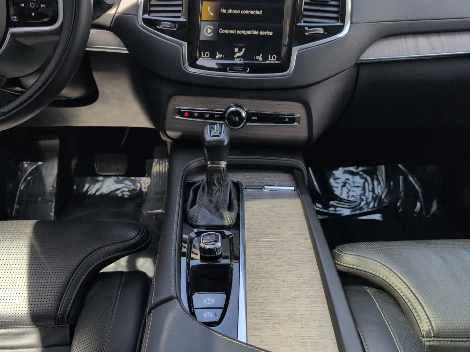 used 2022 Volvo XC90 car, priced at $32,998
