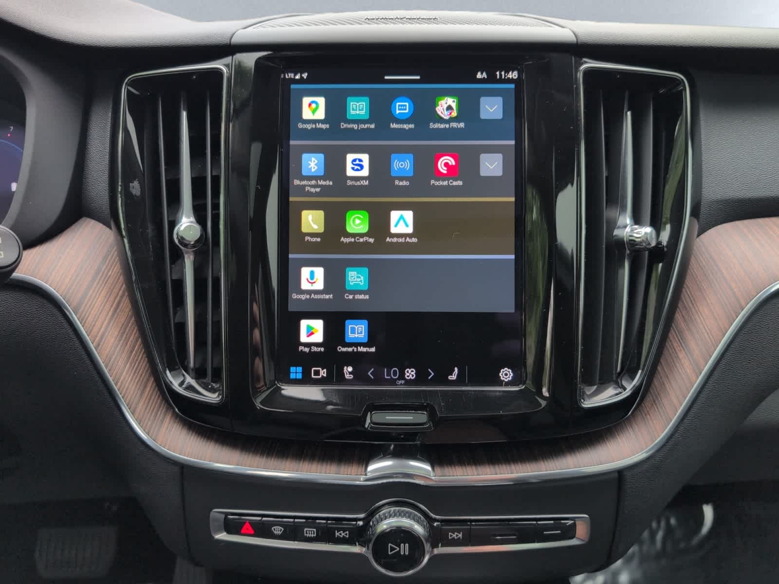 used 2022 Volvo XC60 car, priced at $34,998