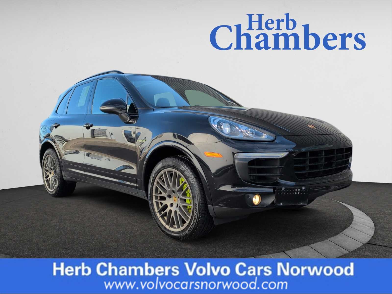 used 2018 Porsche Cayenne E-Hybrid car, priced at $33,998