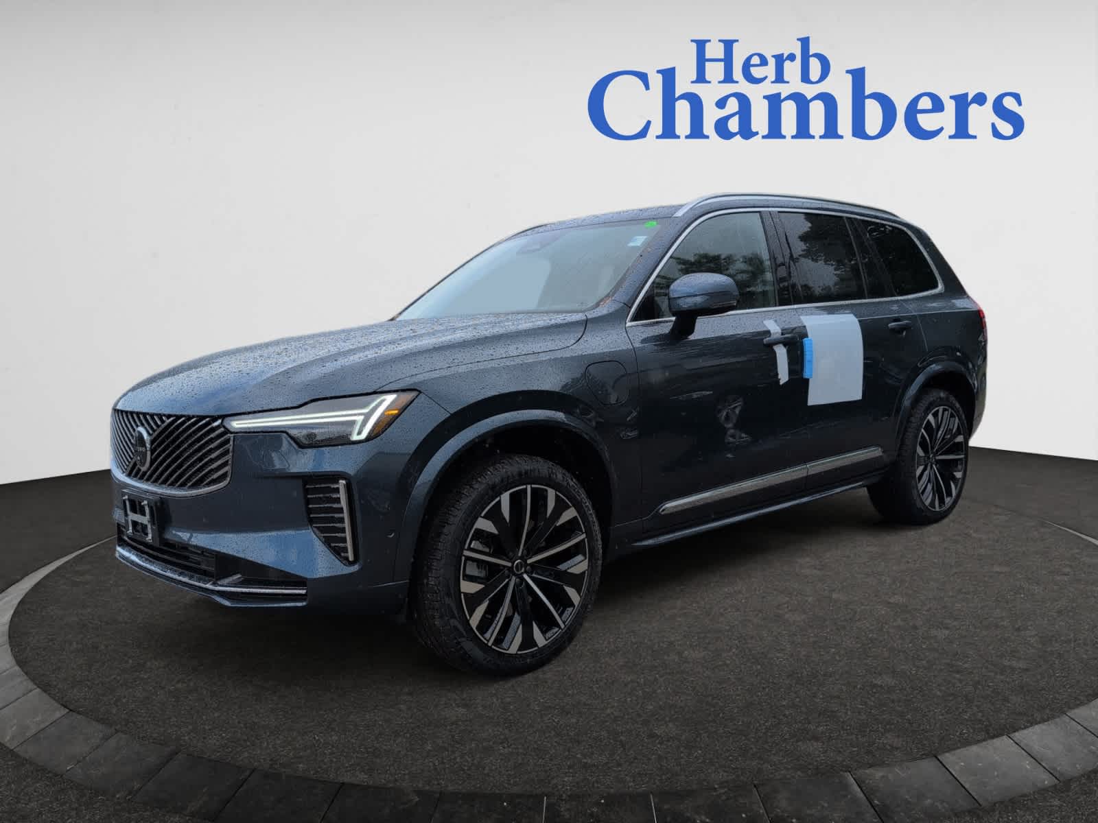 new 2025 Volvo XC90 plug-in hybrid car, priced at $79,635