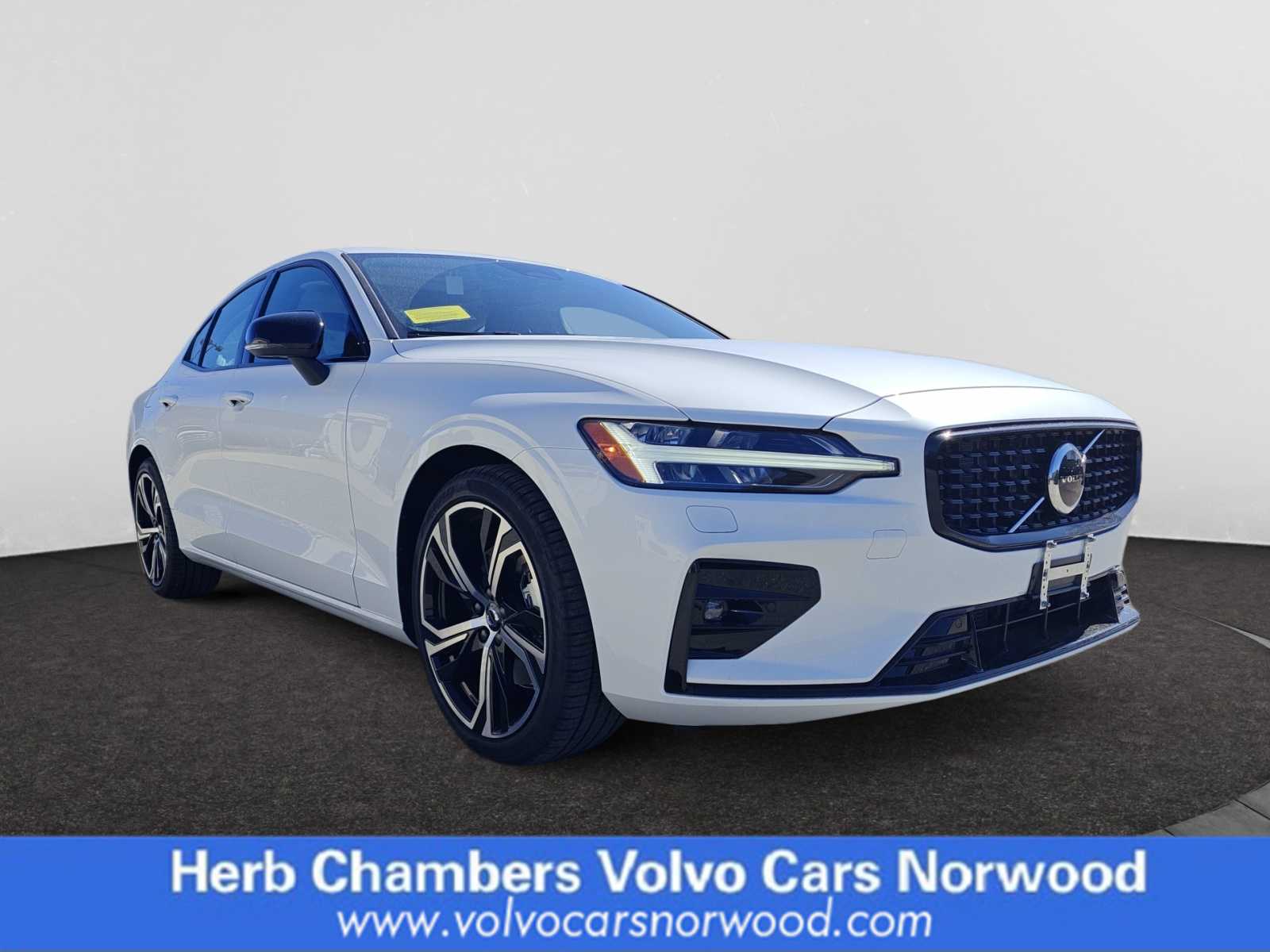 new 2024 Volvo S60 car, priced at $45,825