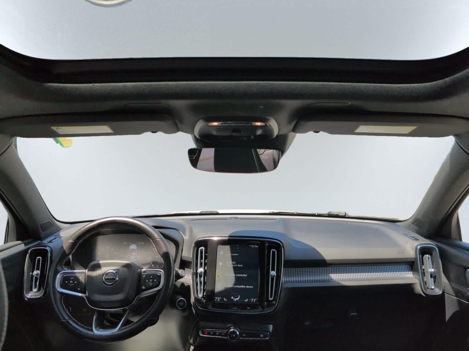 used 2021 Volvo XC40 car, priced at $24,998
